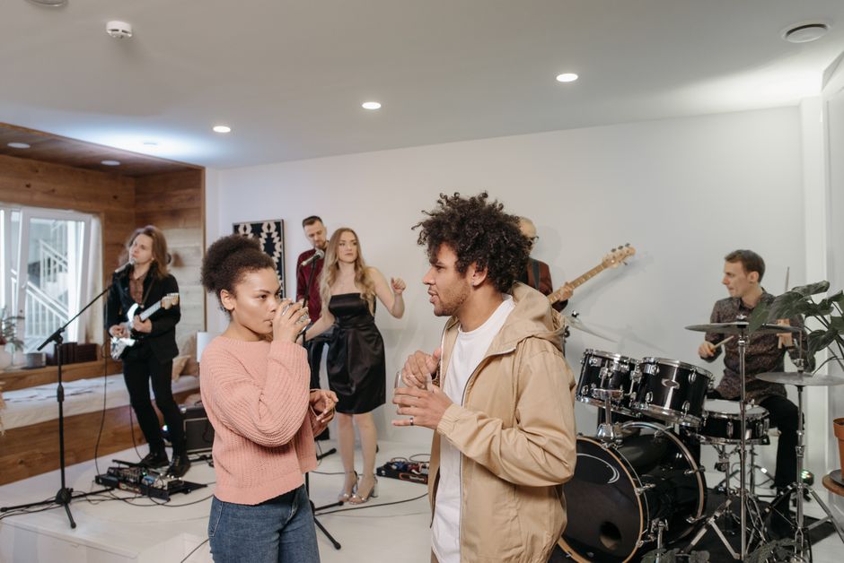 friends acoustic performance living room small home concert night