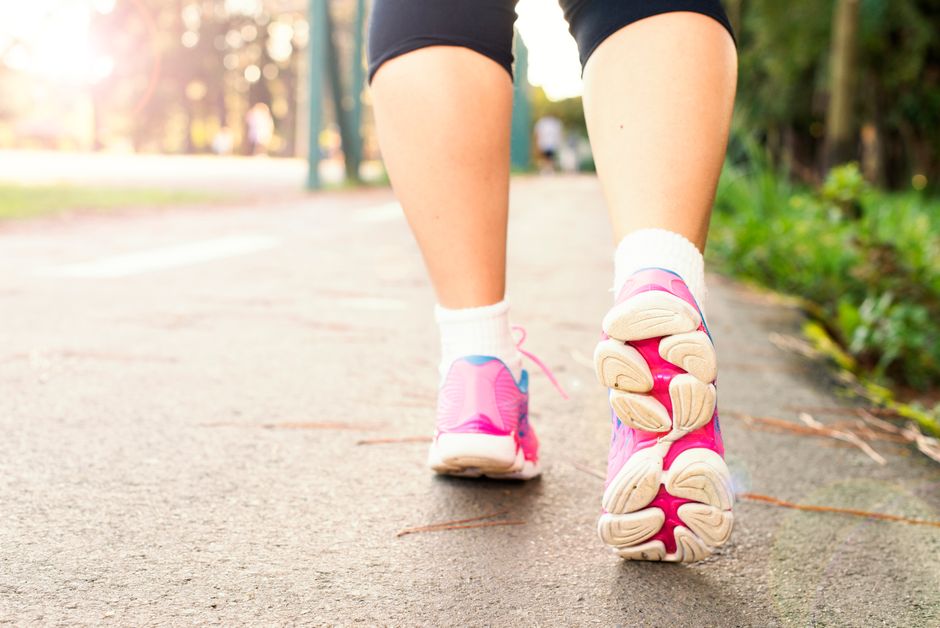 person walking after meal healthy lifestyle glucose stability